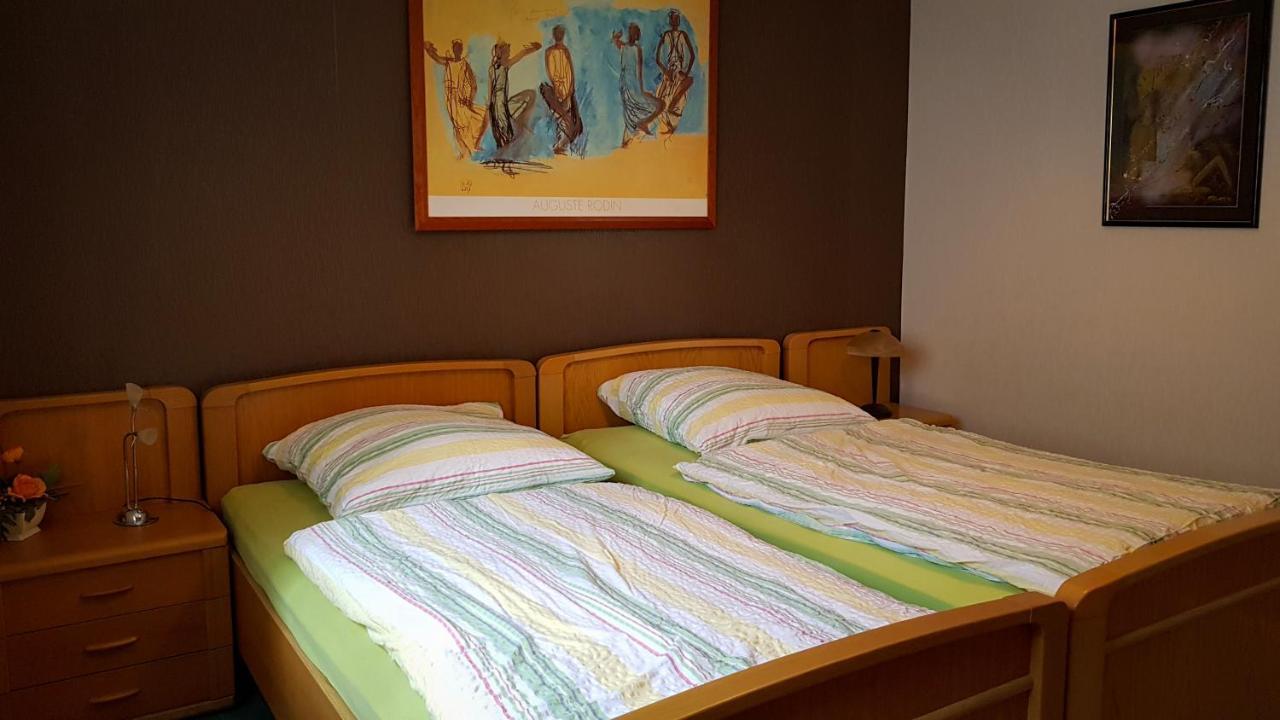 Ferienwohnung Reuscher, Trier-Newel Buitenkant foto